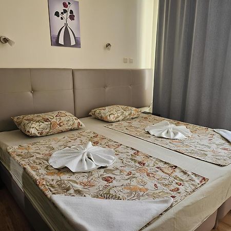 Apartments Yalta Golden Sands Exterior foto